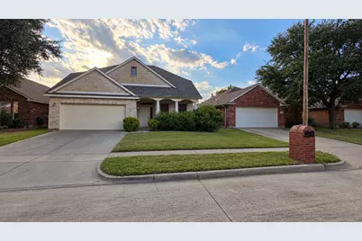 6610 Kinross Drive, Arlington, TX 76002 - Photo 2