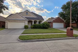 6610 Kinross Dr, Arlington, TX 76002 - Photo 2