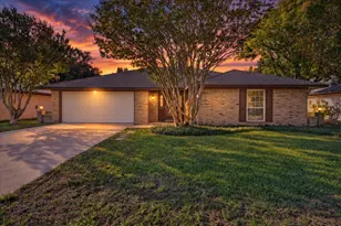 201 Oakhaven Dr, Grand Prairie, TX 75050 - Photo 1