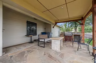 2833 Drycreek Ln, Dallas, TX 75237 - Photo 28