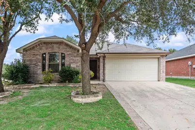 2833 Drycreek Lane, Dallas, TX 75237 - Photo 2