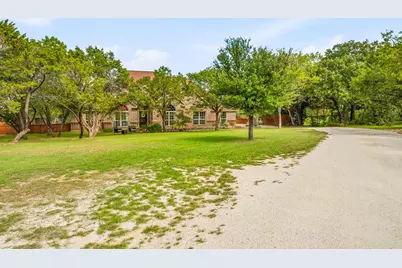 1271 County Road 306A, Rainbow, TX 76077 - Photo 4