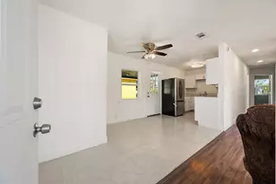 2313 Lucas Dr, Fort Worth, TX 76112 - Photo 10