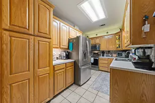 901 Dogwood St, Robinson, TX 76706 - Photo 6