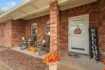 901 Dogwood Street, Robinson, TX 76706 - Photo 2