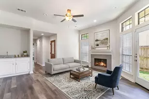 9709 Springtree Ln, Dallas, TX 75243 - Photo 6