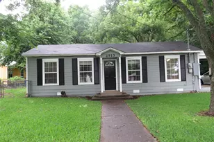 2513 W Walker St, Denison, TX 75020 - Photo 2