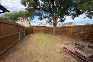 2282 Nantucket Village Cir, Dallas, TX 75227 - Photo 12