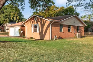 6609 Trailwood Dr, Forest Hill, TX 76140 - Photo 1