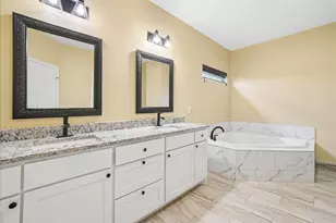 9060 Mitchell Bend Ct, Granbury, TX 76048 - Photo 20