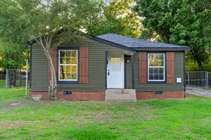 418 N 36th St, Corsicana, TX 75110 - Photo 1