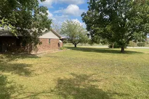 2677 Hwy 37 N, Clarksville, TX 75426 - Photo 14