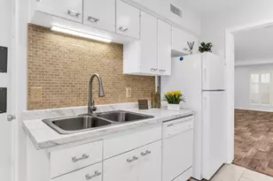 11332 Park Central Pl, Dallas, TX 75230 - Photo 4