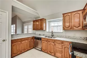 2134 Arbor Creek Dr, Carrollton, TX 75010 - Photo 6