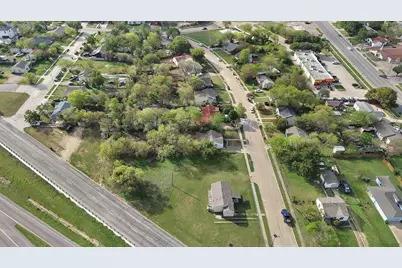 2813 S Wesleyan Drive, Fort Worth, TX 76105 - Photo 12
