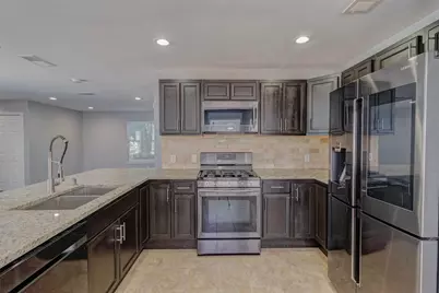 2327 Arroyo Avenue, Dallas, TX 75219 - Photo 2