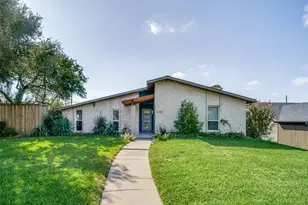 6630 Town Bluff Dr, Dallas, TX 75248 - Photo 2