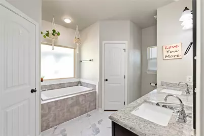 5407 Arrowhead Drive, Granbury, TX 76048 - Photo 12