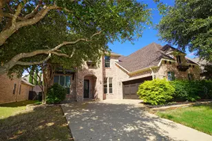 790 York Dr, Rockwall, TX 75087 - Photo 2