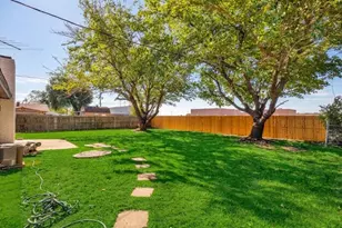 301 Linda Dr, Burleson, TX 76028 - Photo 32