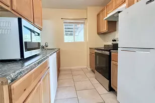 3702 Lindsey Ct, Arlington, TX 76015 - Photo 6