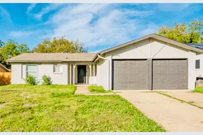 3702 Lindsey Court, Arlington, TX 76015 - Photo 1