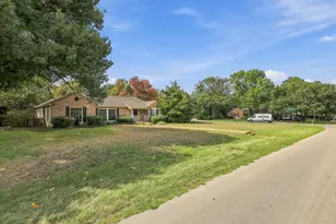 1403 Tranquilla Dr, Dallas, TX 75218 - Photo 2