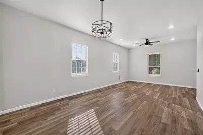 711 W Munson Street, Denison, TX 75020 - Photo 8