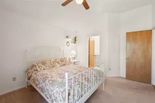 7437 Little Rock Ln, Fort Worth, TX 76120 - Photo 12