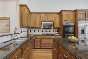 12050 Lueders Ln, Dallas, TX 75230 - Photo 10