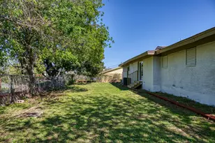 4516 Rolling Hills Dr, Fort Worth, TX 76119 - Photo 20