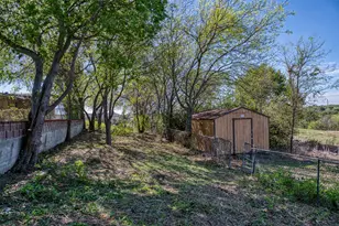 4516 Rolling Hills Dr, Fort Worth, TX 76119 - Photo 22