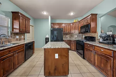 5712 Pawpaw Ridge Drive, Fort Worth, TX 76179 - Photo 12