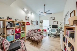 1031 Grandview Ave, Dallas, TX 75223 - Photo 18
