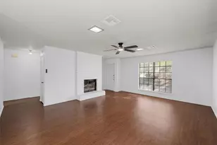 300 Mill Creek Cir, Waco, TX 76712 - Photo 16