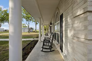 303 Bobby Sam Ct, Collinsville, TX 76233 - Photo 4