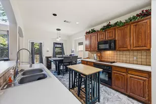 3317 Landhope Cir, Arlington, TX 76016 - Photo 14