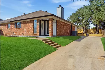 5709 Ranchogrande Drive, Arlington, TX 76017 - Photo 1
