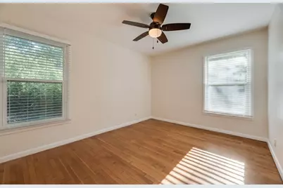 2217 Glenwood, Denton, TX 76209 - Photo 18