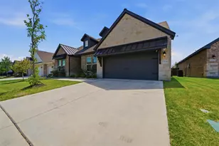 1516 Somerset Ln, Weatherford, TX 76087 - Photo 2