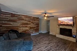 1129 Henson, Hurst, TX 76053 - Photo 16