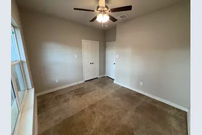 207 S Washington Street, Cleburne, TX 76031 - Photo 28
