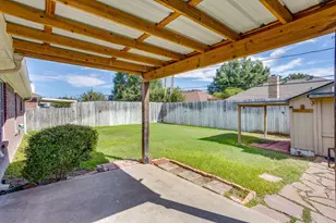 6221 St Leonard Dr, Arlington, TX 76001 - Photo 32