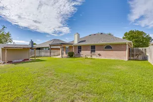 6221 St Leonard Dr, Arlington, TX 76001 - Photo 34