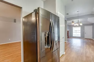6221 St Leonard Dr, Arlington, TX 76001 - Photo 16