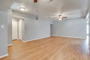 6221 St Leonard Dr, Arlington, TX 76001 - Photo 6