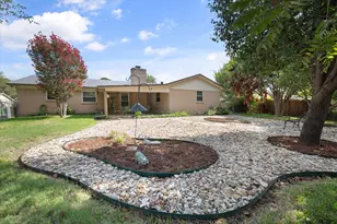 2017 Hurstview Dr, Hurst, TX 76054 - Photo 24