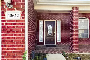 12652 Oakwood Cir, Fort Worth, TX 76040 - Photo 6