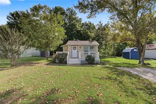 328 Spring Valley Circle, Azle, TX 76020 - Photo 28