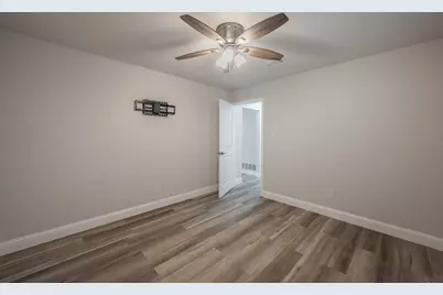 728 Glenhaven Drive, Hurst, TX 76054 - Photo 38